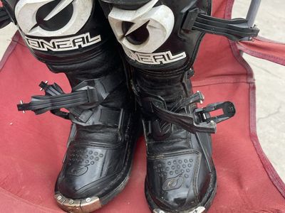 Youth Oneal Boots SIze 3