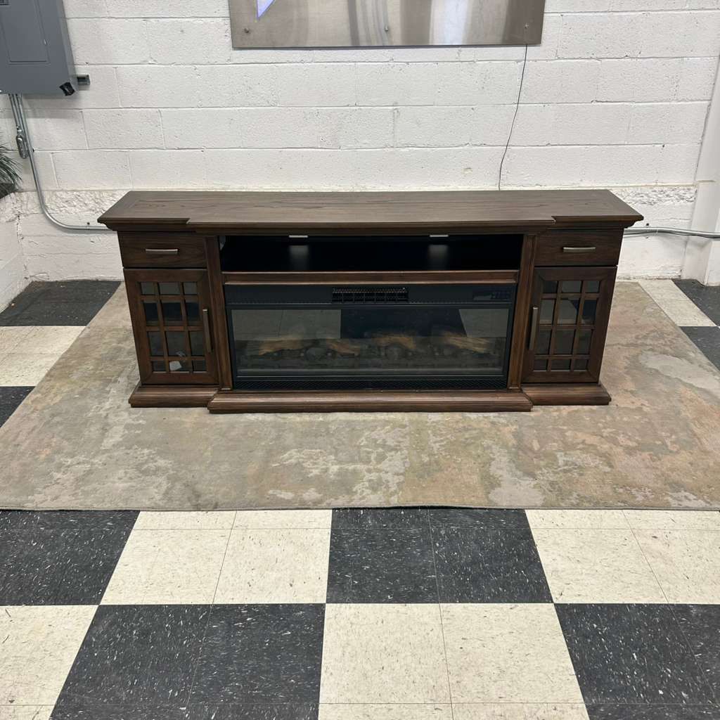 COSTCO TRESANTI EVERETT TV CONSOLE FIREPLACE!! **NO POWER**