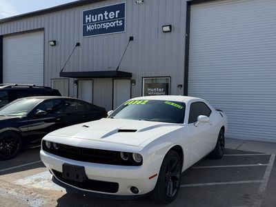 2019 DODGE CHALLENGER SXT