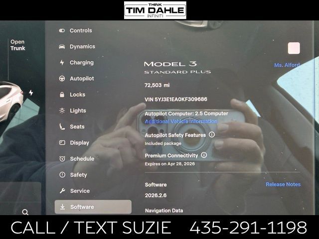Main image 3