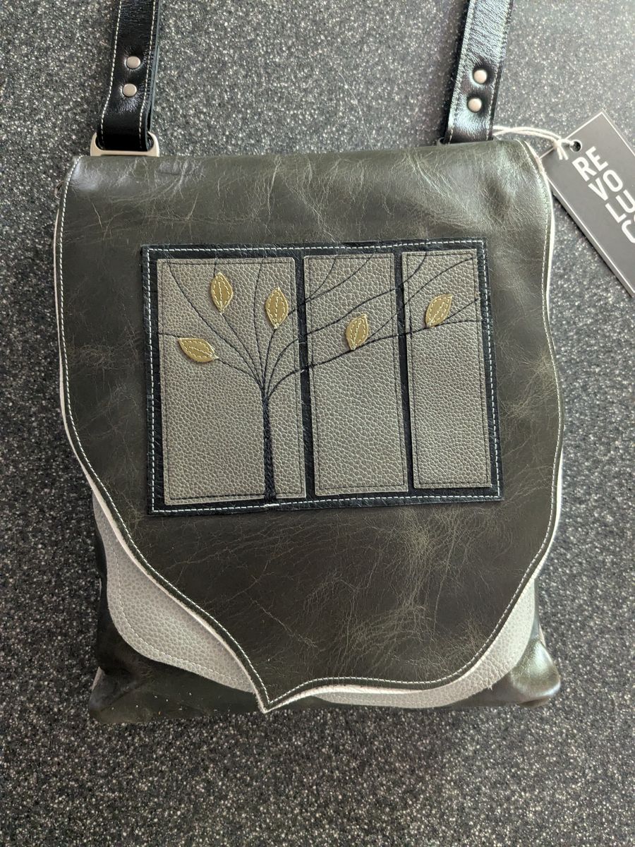 Handmade leather crossbody bag