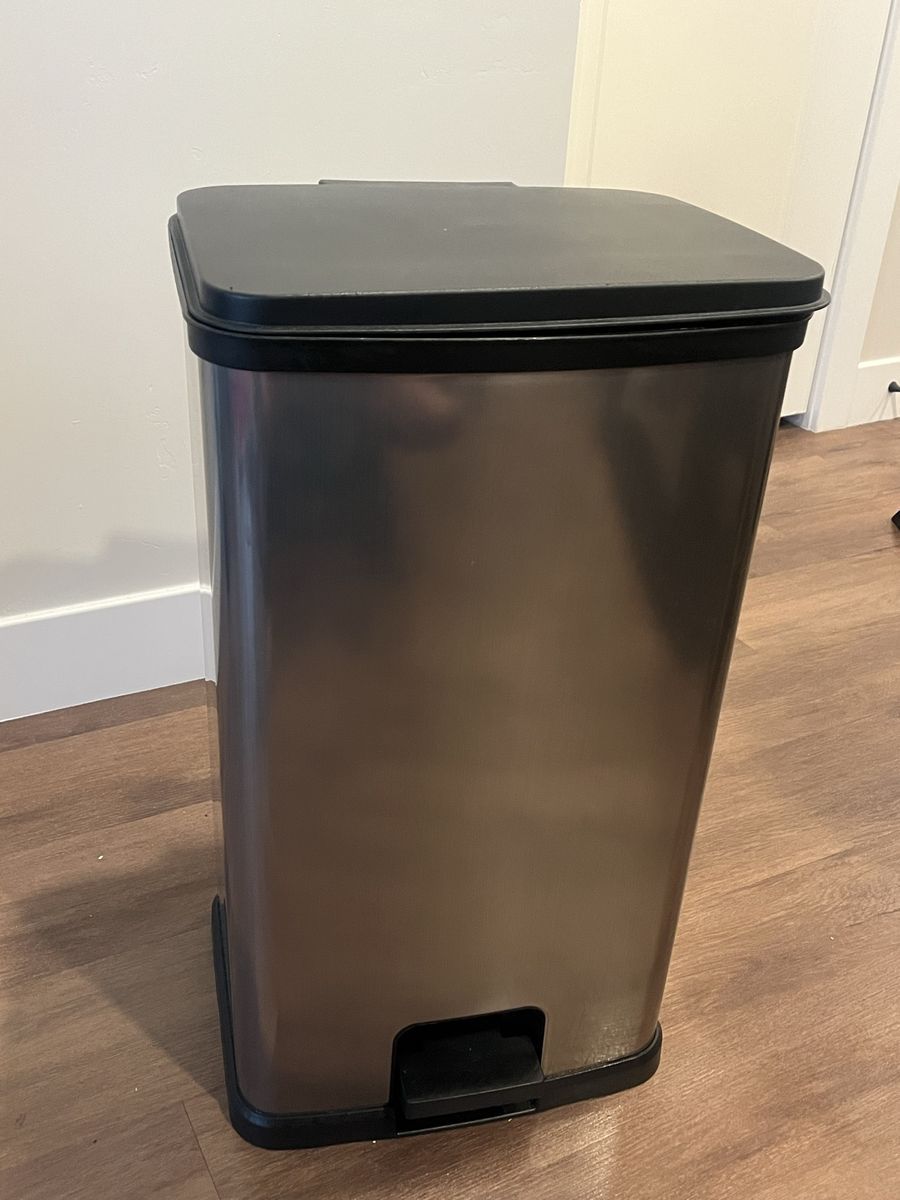 Stainless Steel Step Trash Can with Black Lid