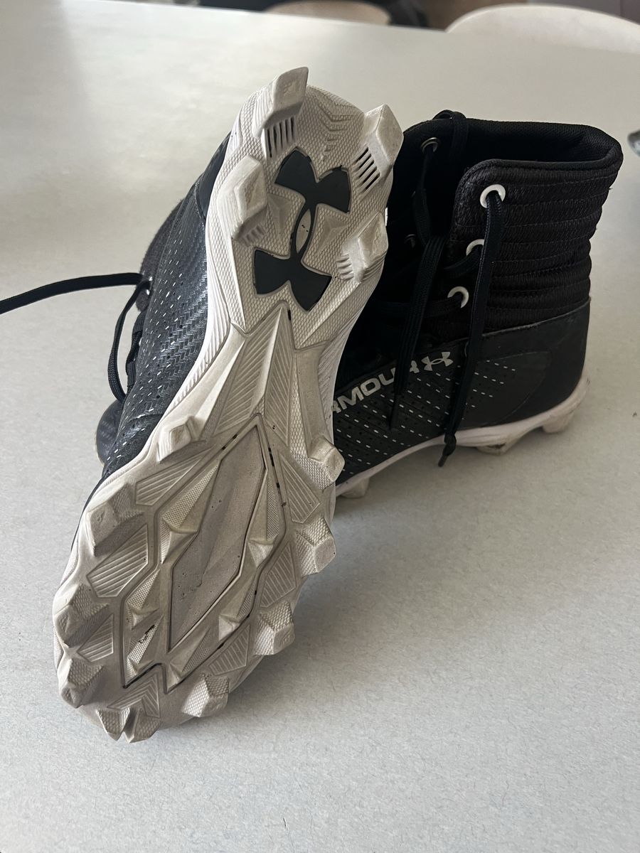 Under Armour Black High-Top Cleats (Youth)