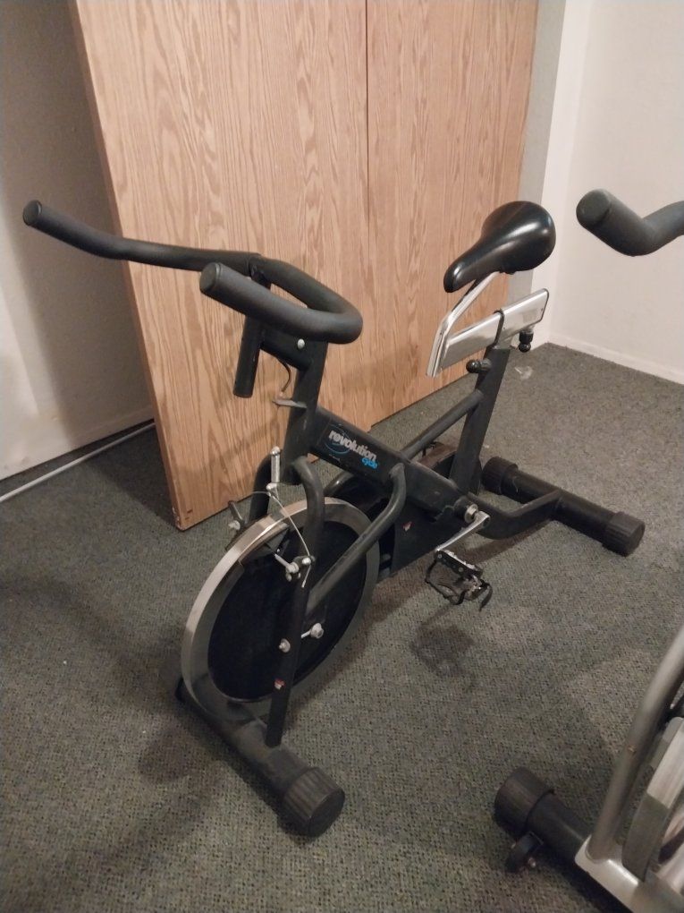 exercise bike 