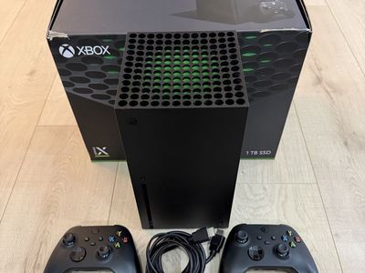 Xbox Series X 1TB SSD Console with 2 Controllers & Cables - Excellent Condition