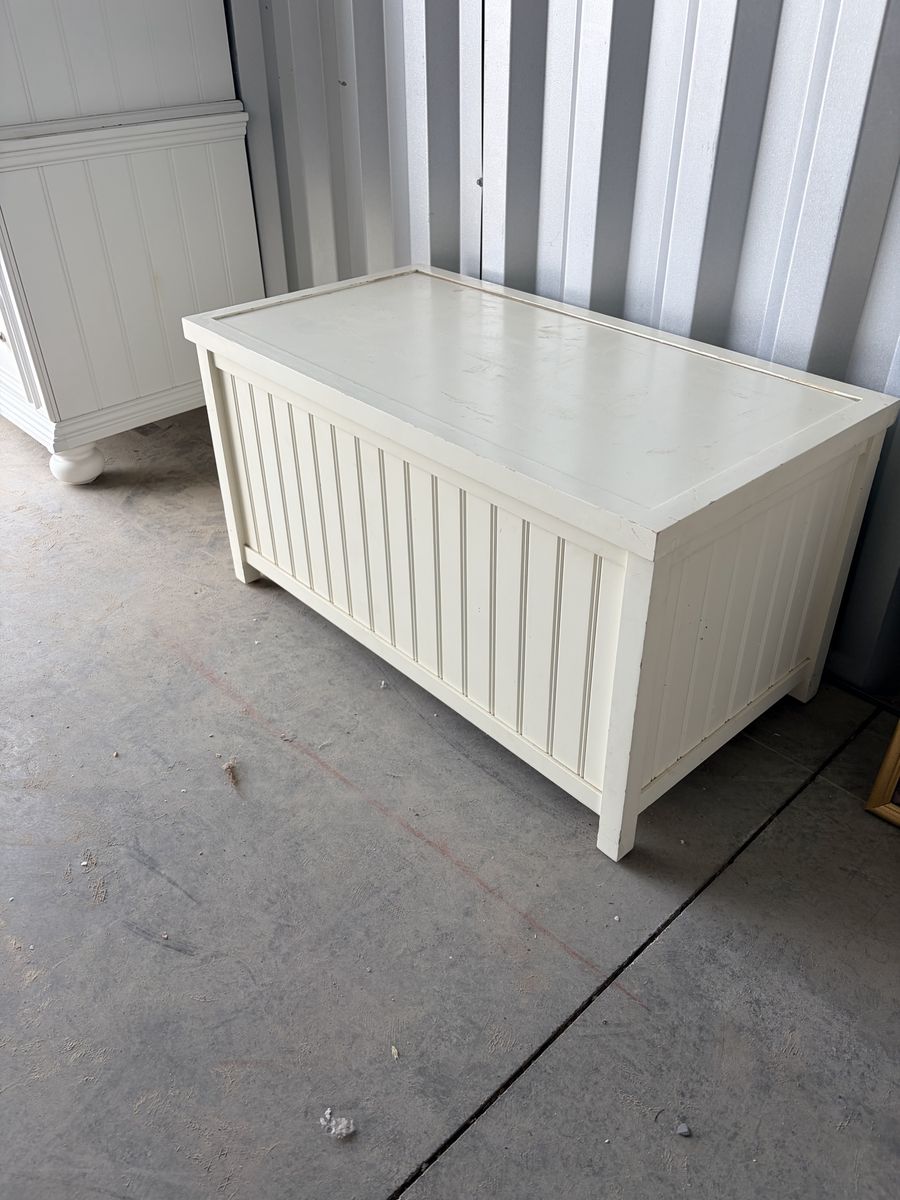 Hope Chest Cedar Lined