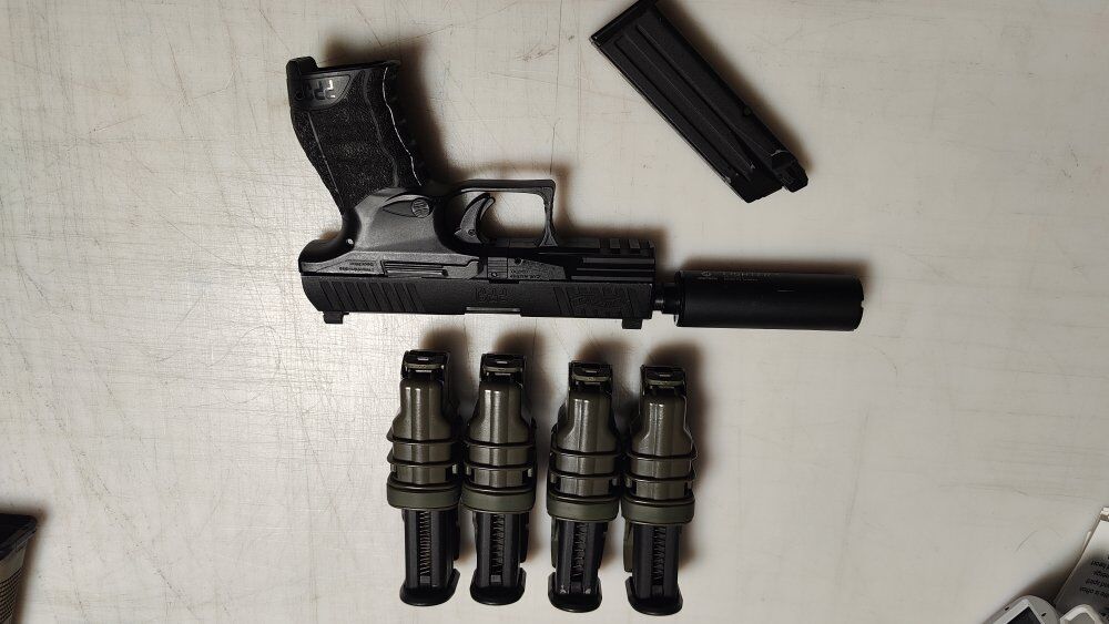 Elite Force PPQ w/ tracer unit Airsoft pistol