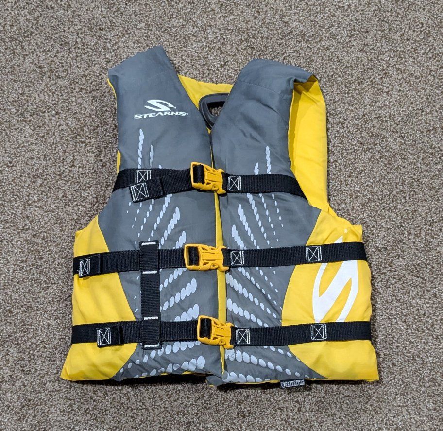 Stearns Youth Size Life Jacket / Life Vest
