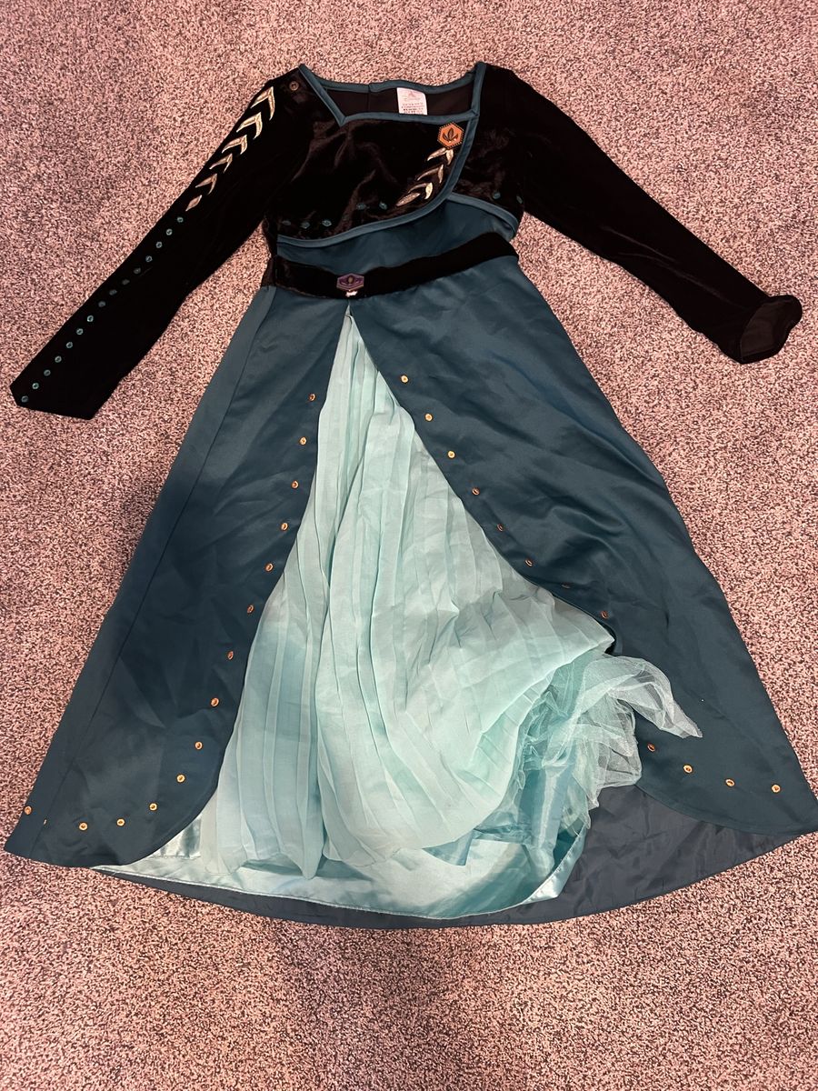 Frozen Anna and Elsa dresses
