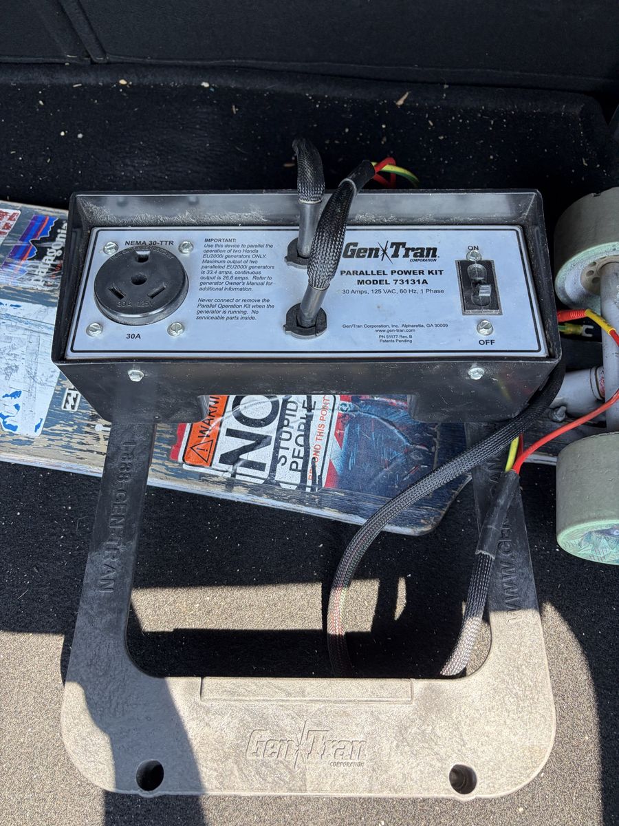 GenTran Parallel Power Kit Model 73131A for Honda EU2000i Generators