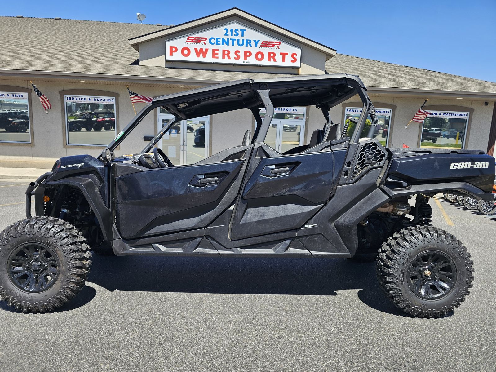 2024 Can-Am Commander MAX XT 1000R