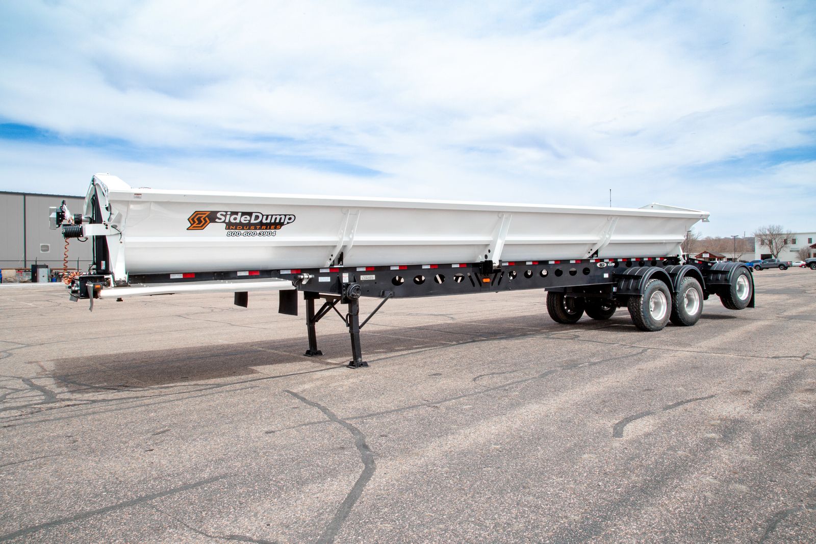 Side Dump Industries Super Tri Axle