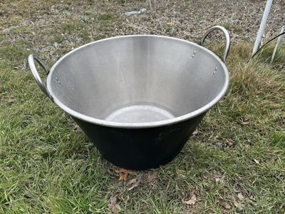 Large Stainless Steel Pot For 150 Pounds of Meet