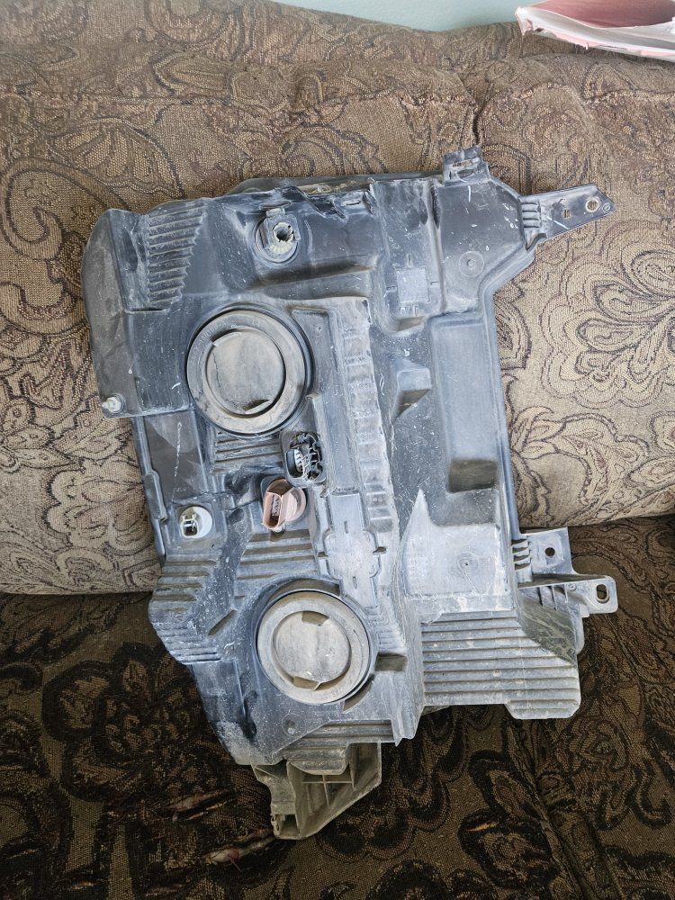 Main image 5