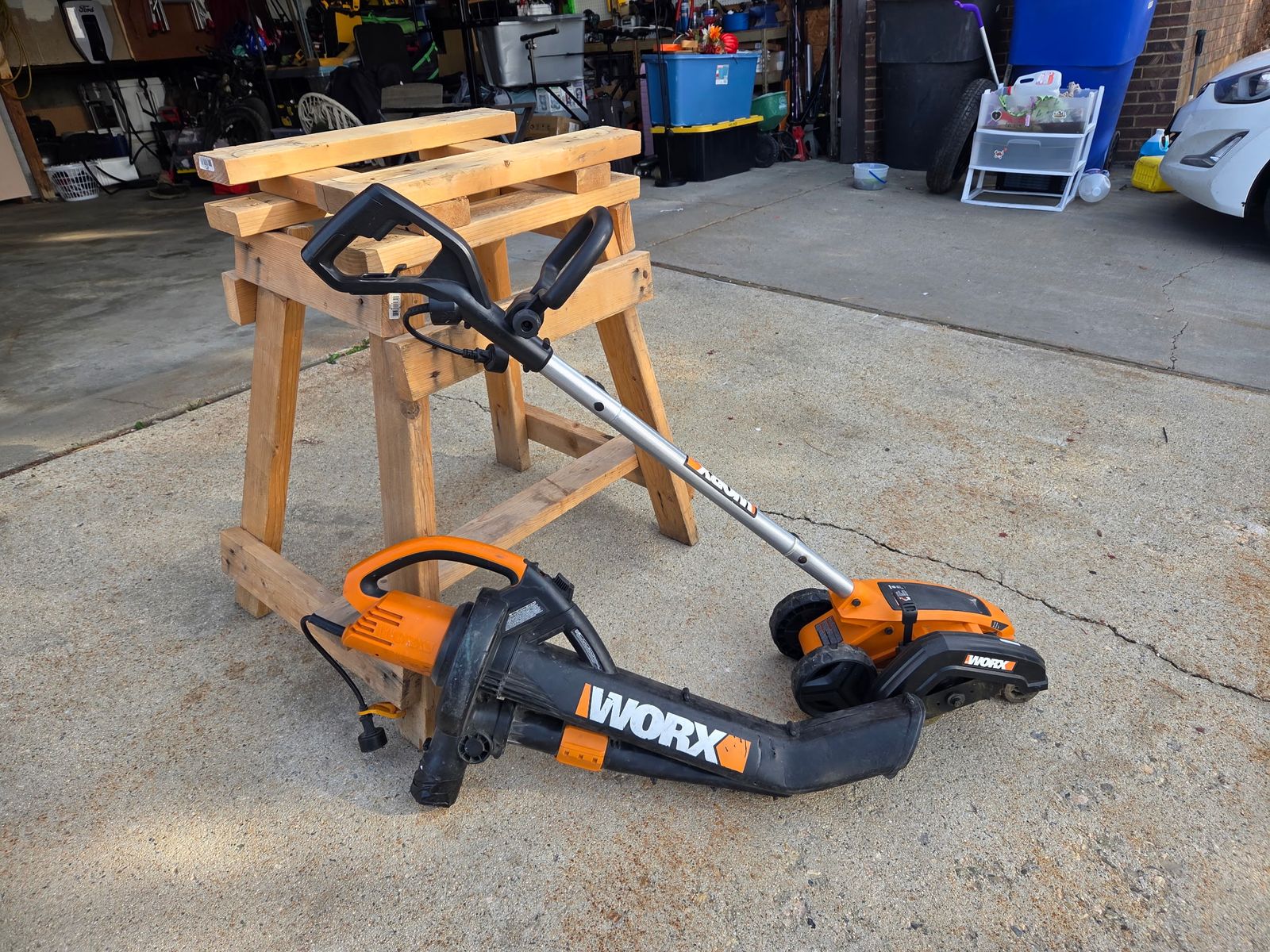 Worx Corded edger + Leaf Blower - $120
