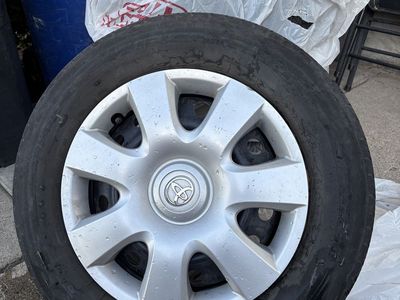 Stock rims and tires Toyota camry