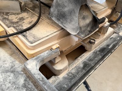 Dewalt D24000 Tile Saw