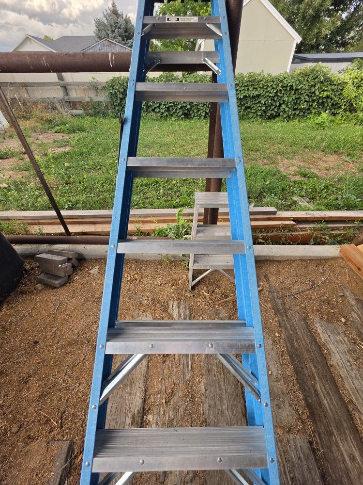 Blue Fiberglass 8' Ladder