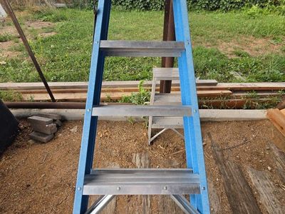 Blue Fiberglass 8' Ladder