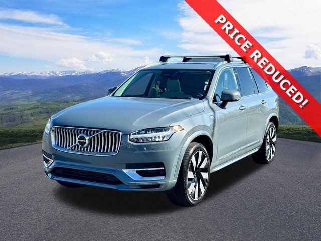 2023 Volvo XC90 Recharge T8 Plus Bright Theme 6P