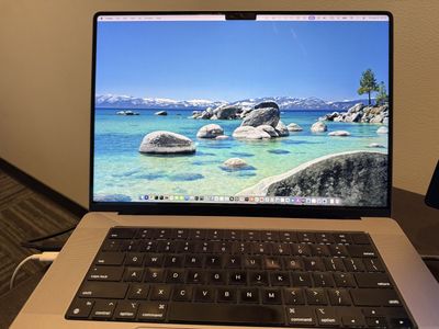 2023 Macbook Pro M2 Max 32GB ram, 2 TB ssd