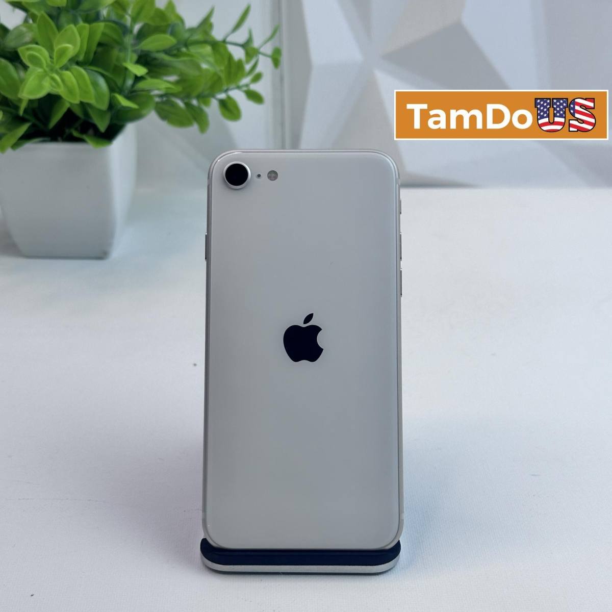 iPhone SE (3rd generation) | 64GB | Star Light | Unlocked (NEW)