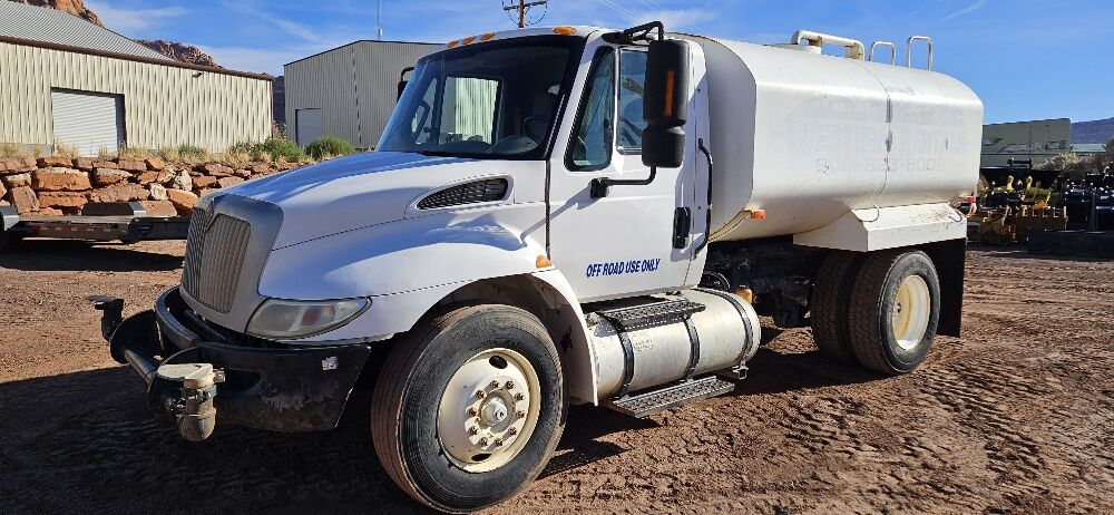 2013 International 4300 Water Truck