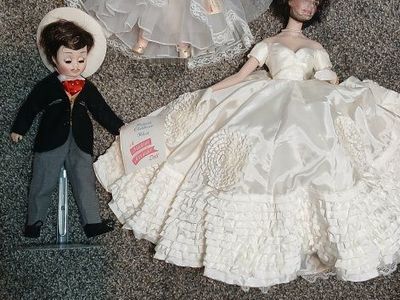Madame Alexander Collectible Dolls Set