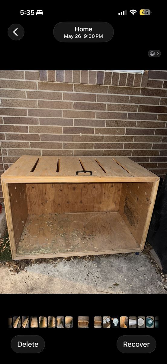 Wooden Animal Hutch / Shelter - Durable Plywood Construction