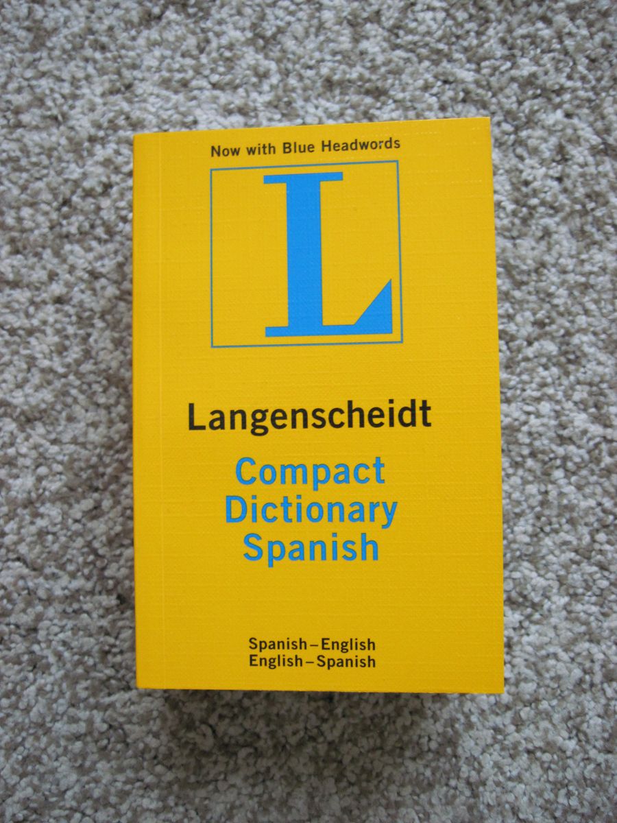 *LIKE NEW!* Langenscheidt Spanish dictionary
