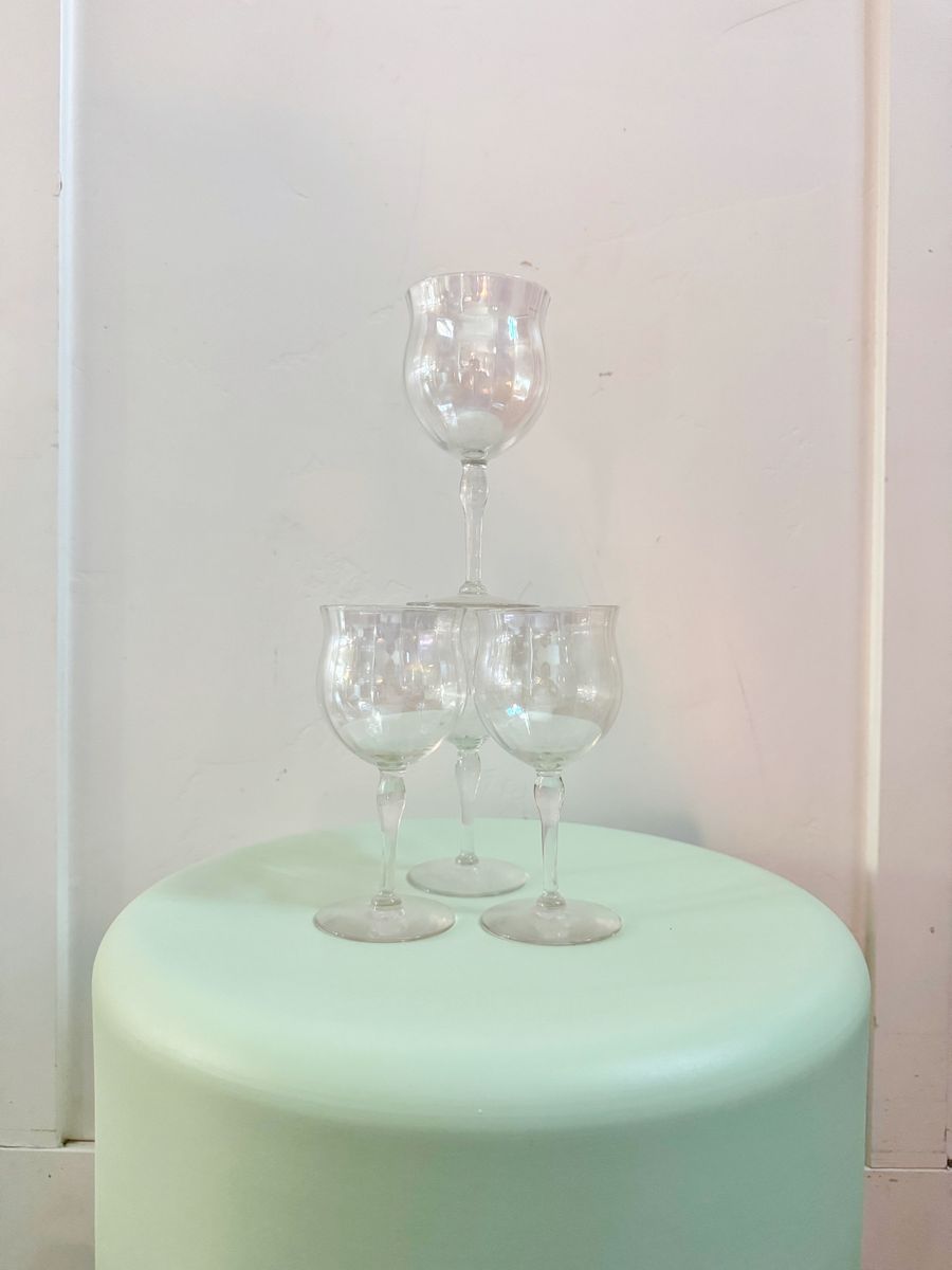 4 Vintage Iridescent Tulip Wine Glasses Optic
