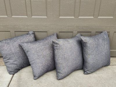 BRAND NEW! Set of 4 Throw Pillows, Heathered Gray