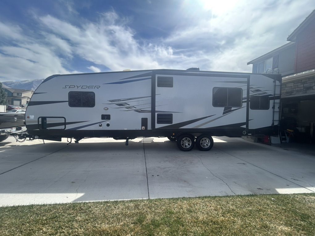 2021 Winnebago Spyder 29STT Toyhauler