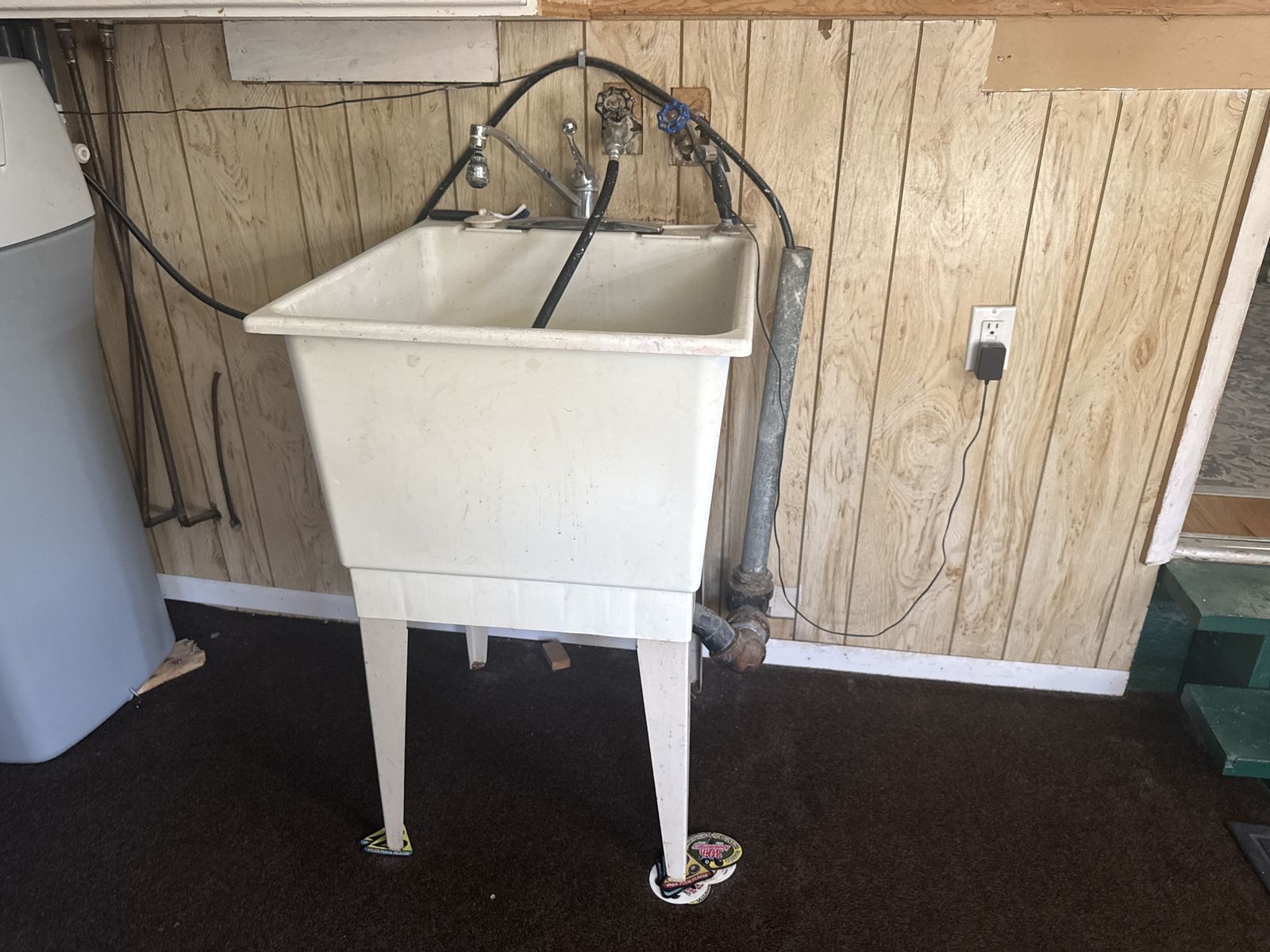 Utility Laundry Sink with Faucet and Legs, White, Durable Resin Tub for Garage or Workshop