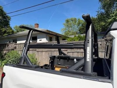 Yakima Overhaul Heavy Duty Rack - Fully Adjustable