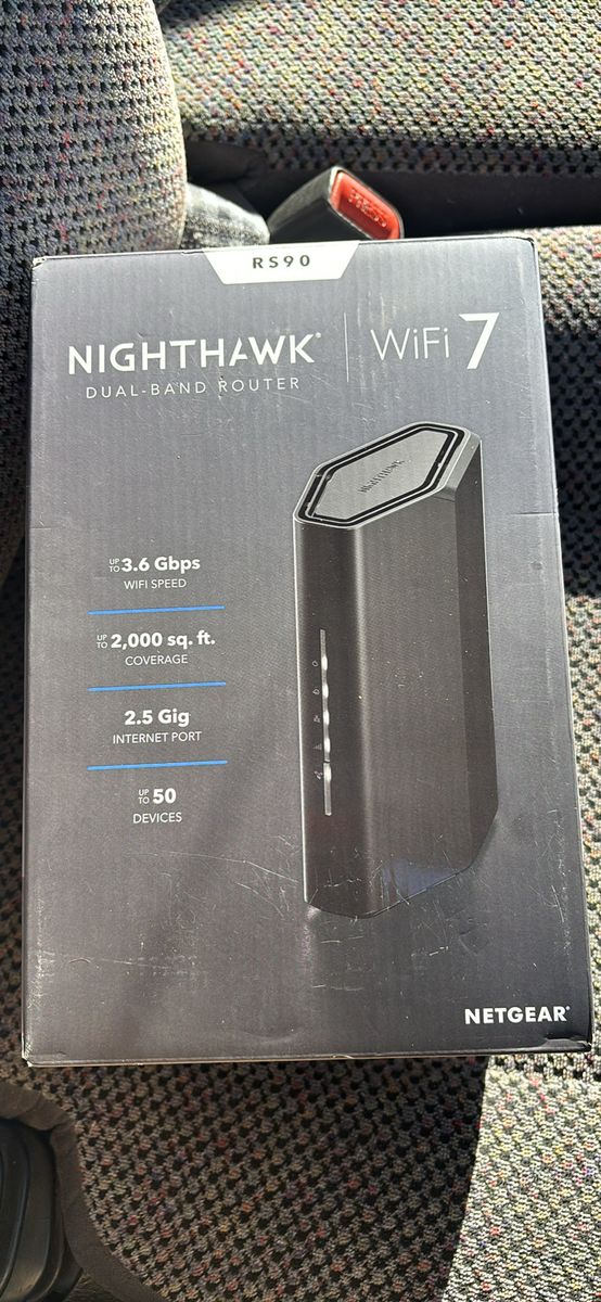 NETGEAR Nighthawk RS90 WiFi 7 Dual-Band Router - 3.6 Gbps, 2000 sq ft, 2.5 Gig Port