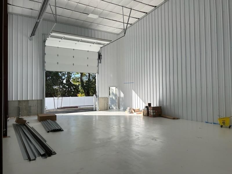 Trade Shop / Contractor Bay For Lease – Layton – 2,000 SF