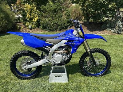 Yamaha 2022 YZ450FX Dirt Bike