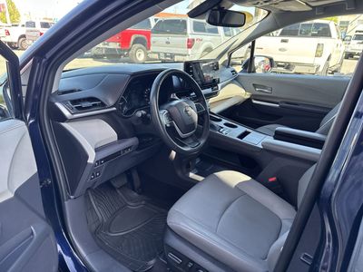 2024 Toyota Sienna XLE 8-Passenger