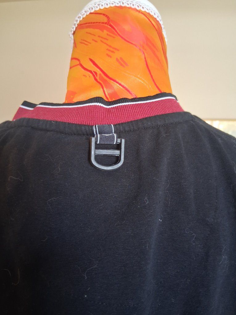 Main image 5