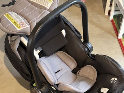Baby Jogger City GO Infant Car Seat