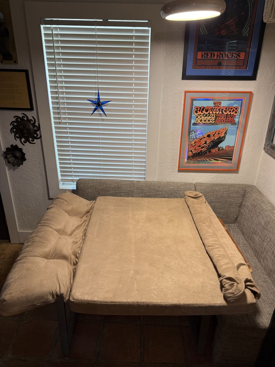 Big Barker SUV Easy Rider Dog Bed - Excellent Condition