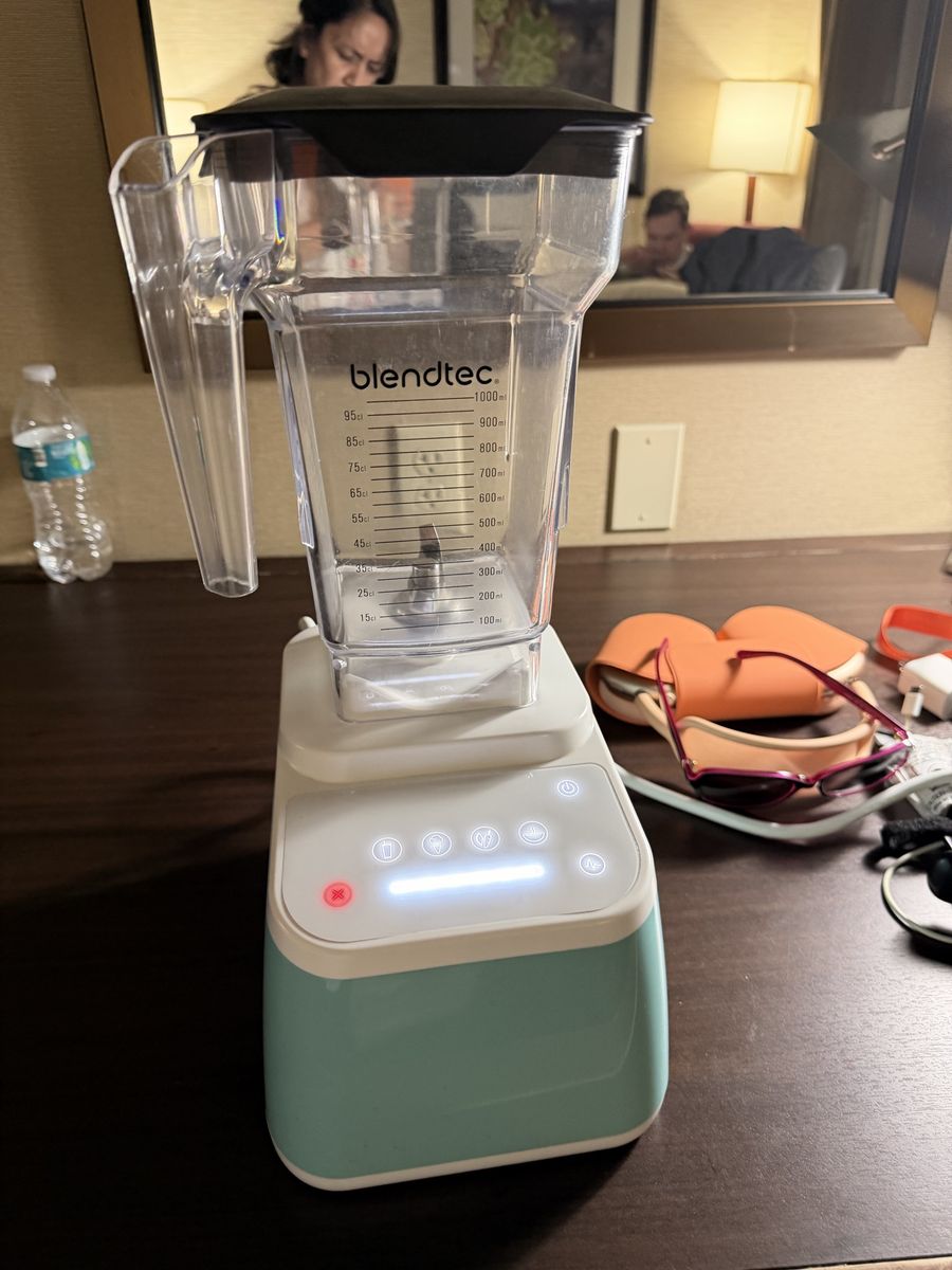 Blendtec Designer 625 - blender turquesa