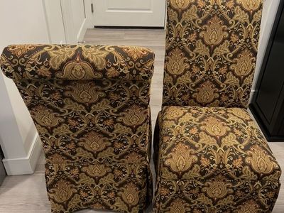 Pottery Barn Roll Back Dinning Chairs