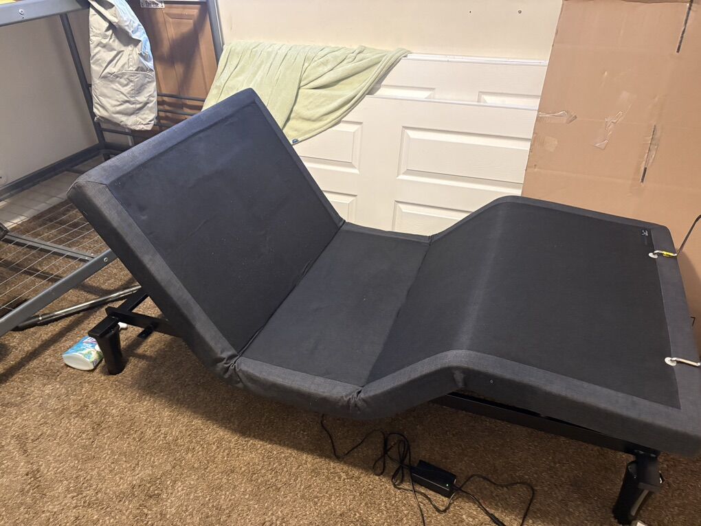 Serta Twin XL Adjustable Bed