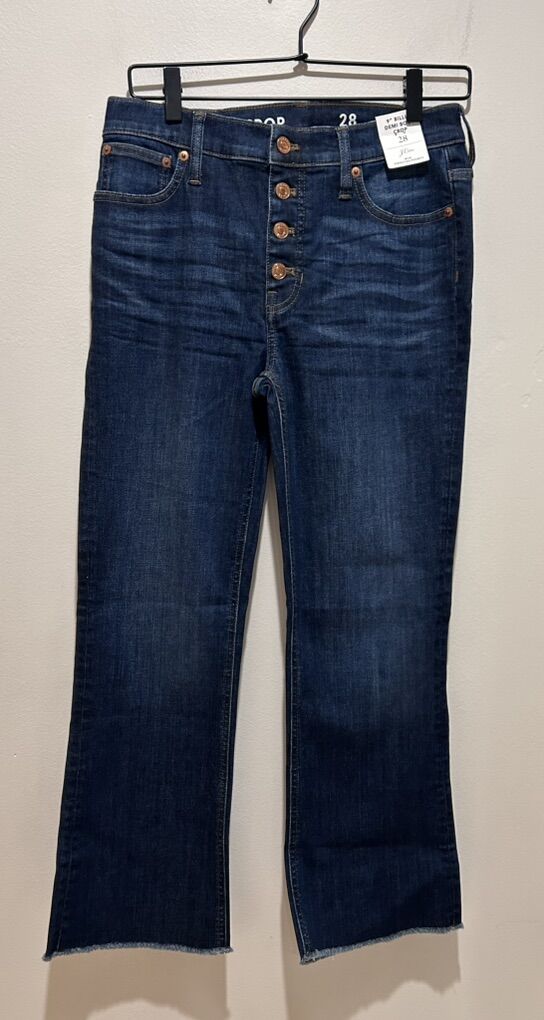 NWT J Crew 9” Billie Demi Boot Crop Jeans Size 28