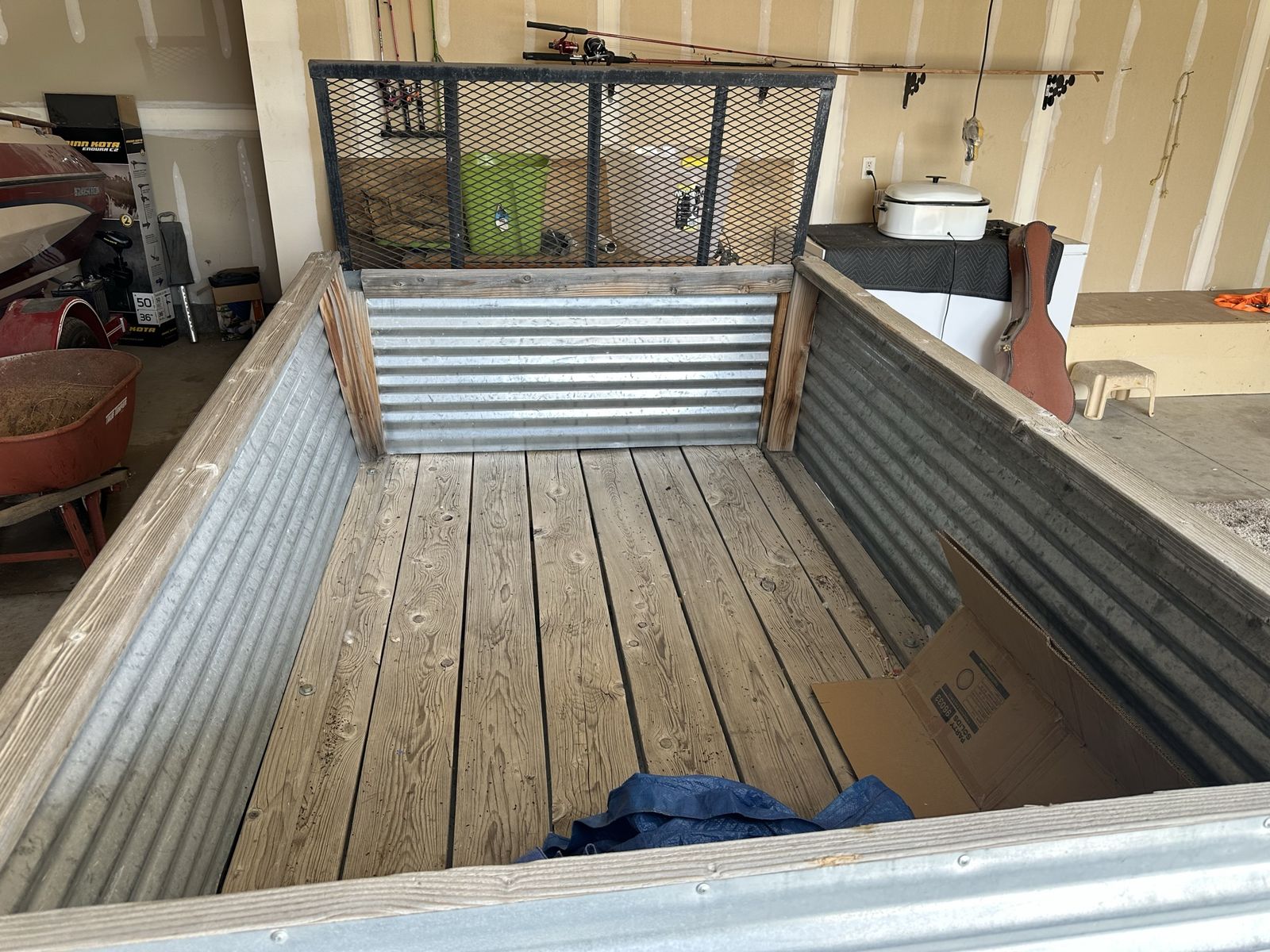 Main image 6