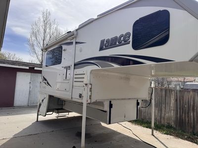 2020 Lance 1062 Truck Camper