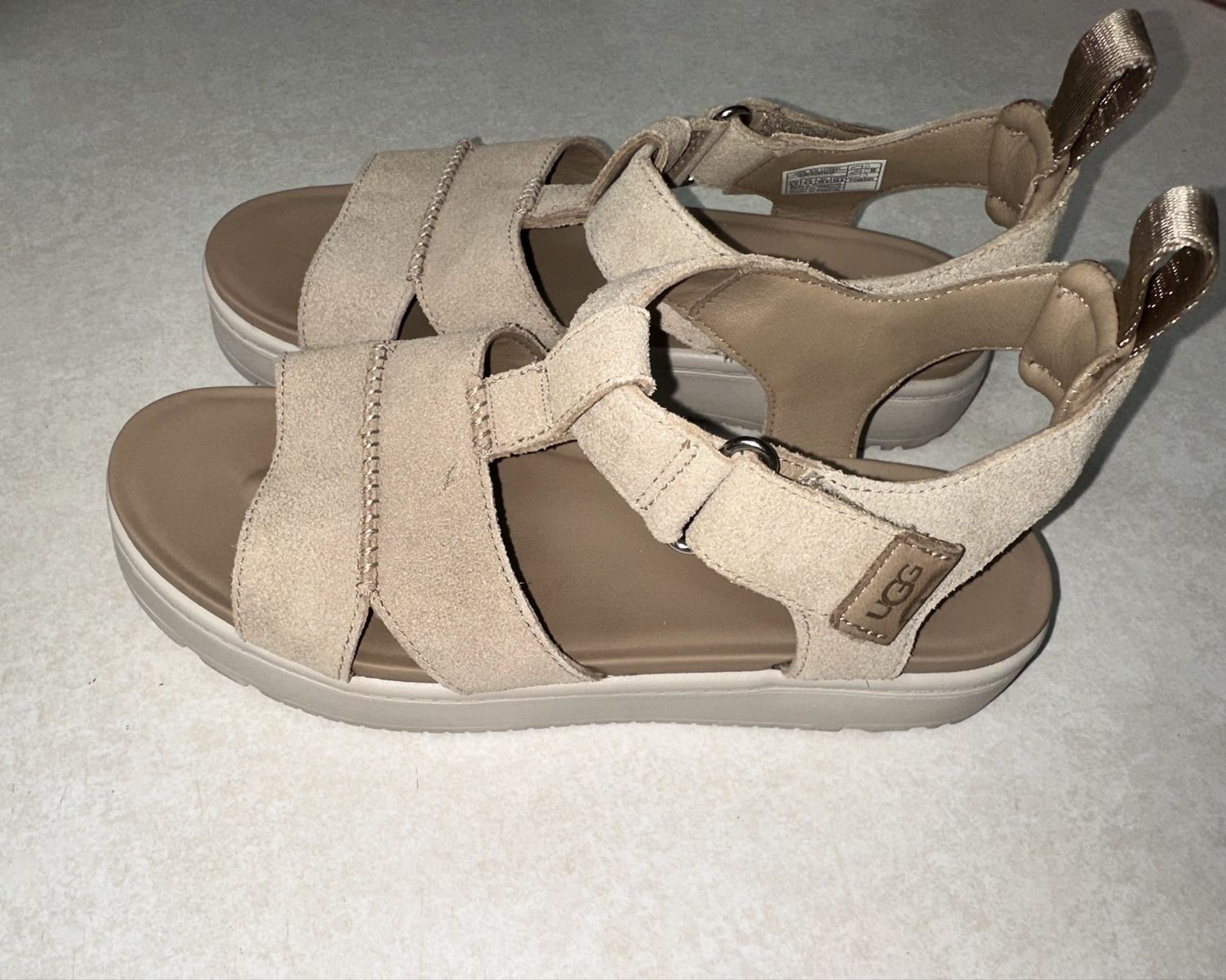 UGG Women Sandals