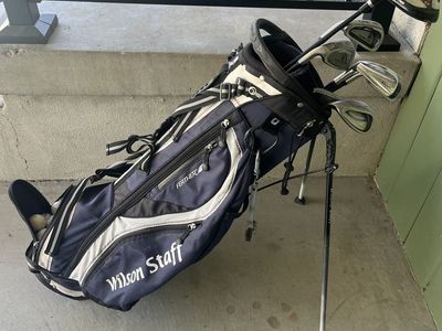 7 Golfclubs and bag